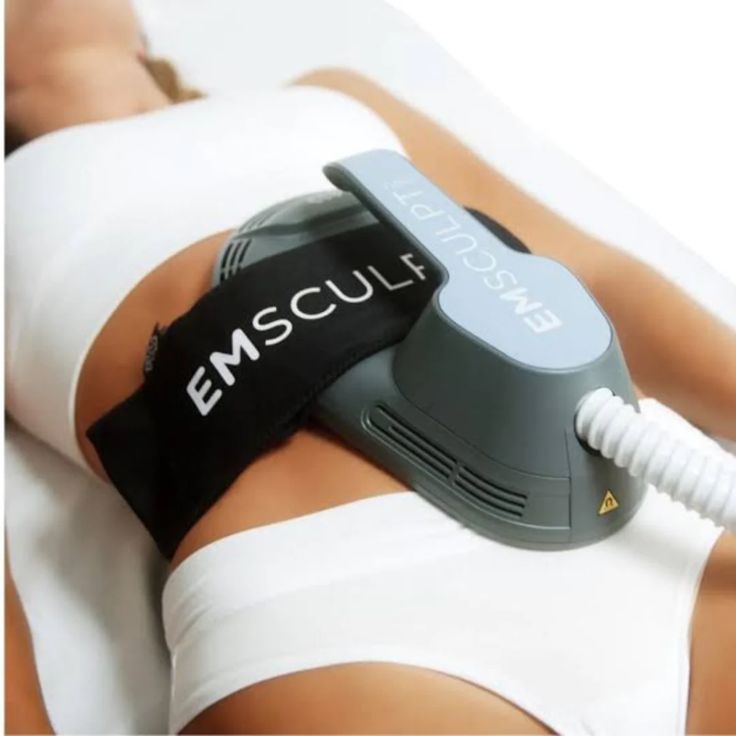Muscle Builder applicator on the abdomen